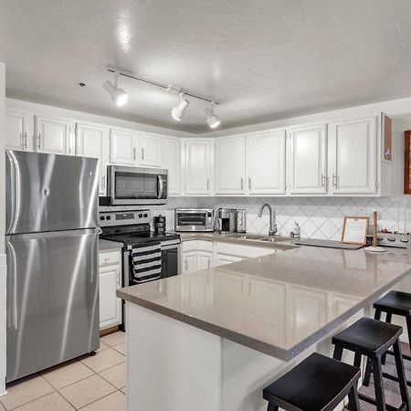 2Bd 2Ba Condo With Hot Tub And Pool Park City Exteriör bild